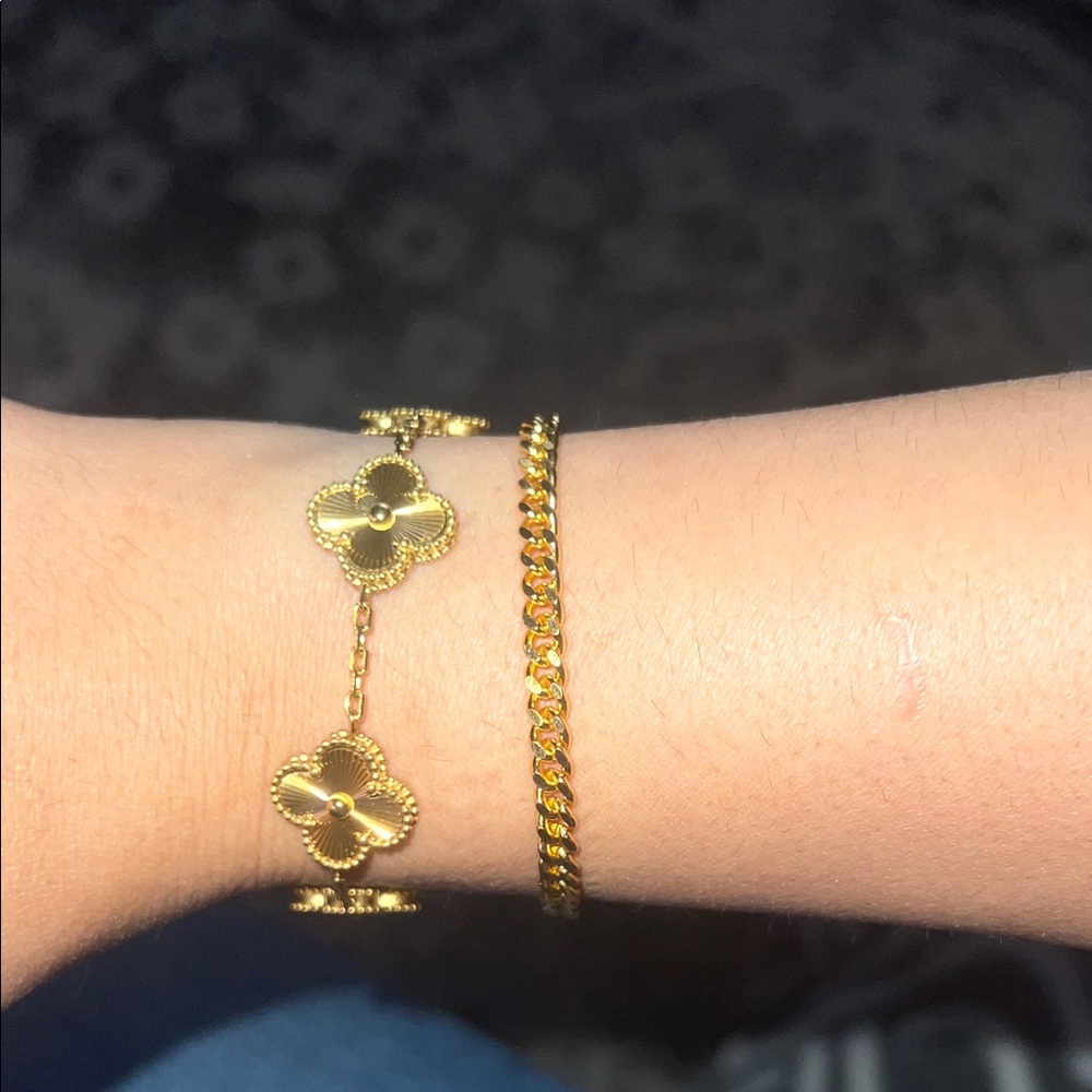 Vancleef 4 clover bracelet - Picture 3 of 11